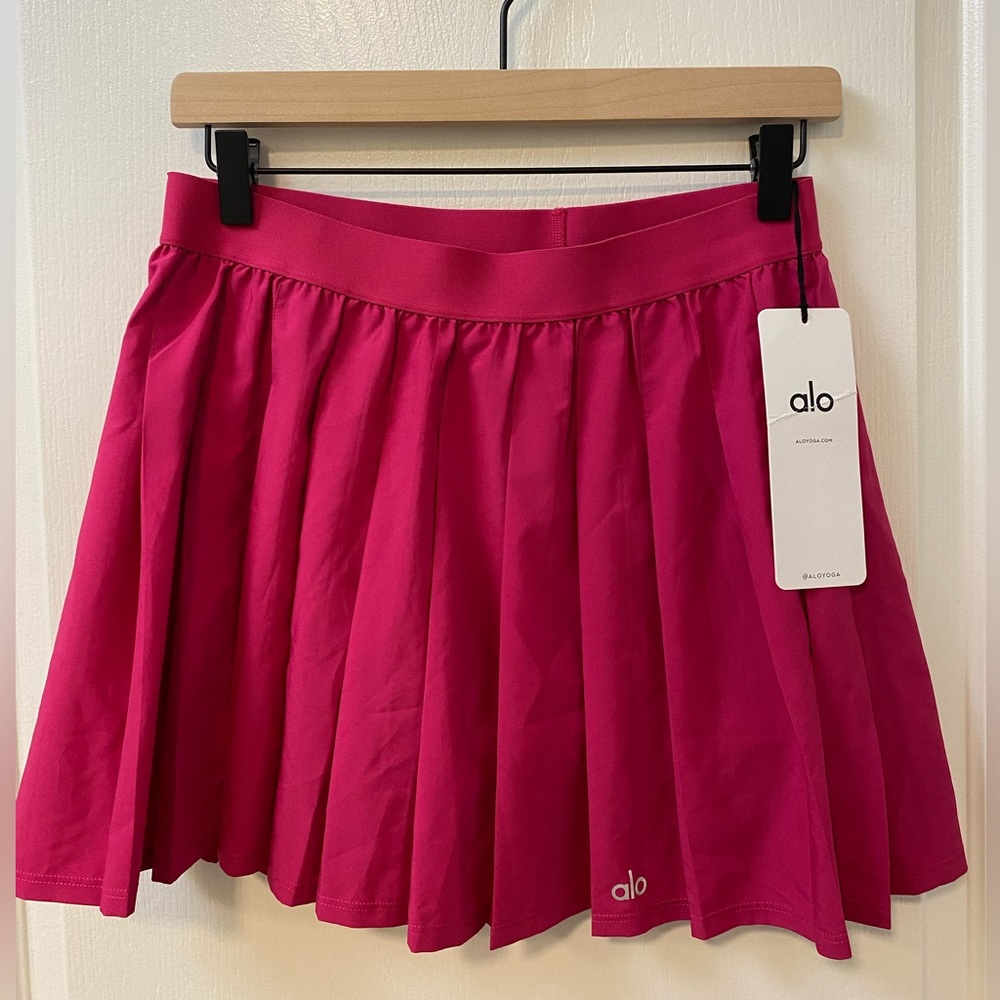 Alo Yoga Varsity Tennis Skirt in Magenta Crush